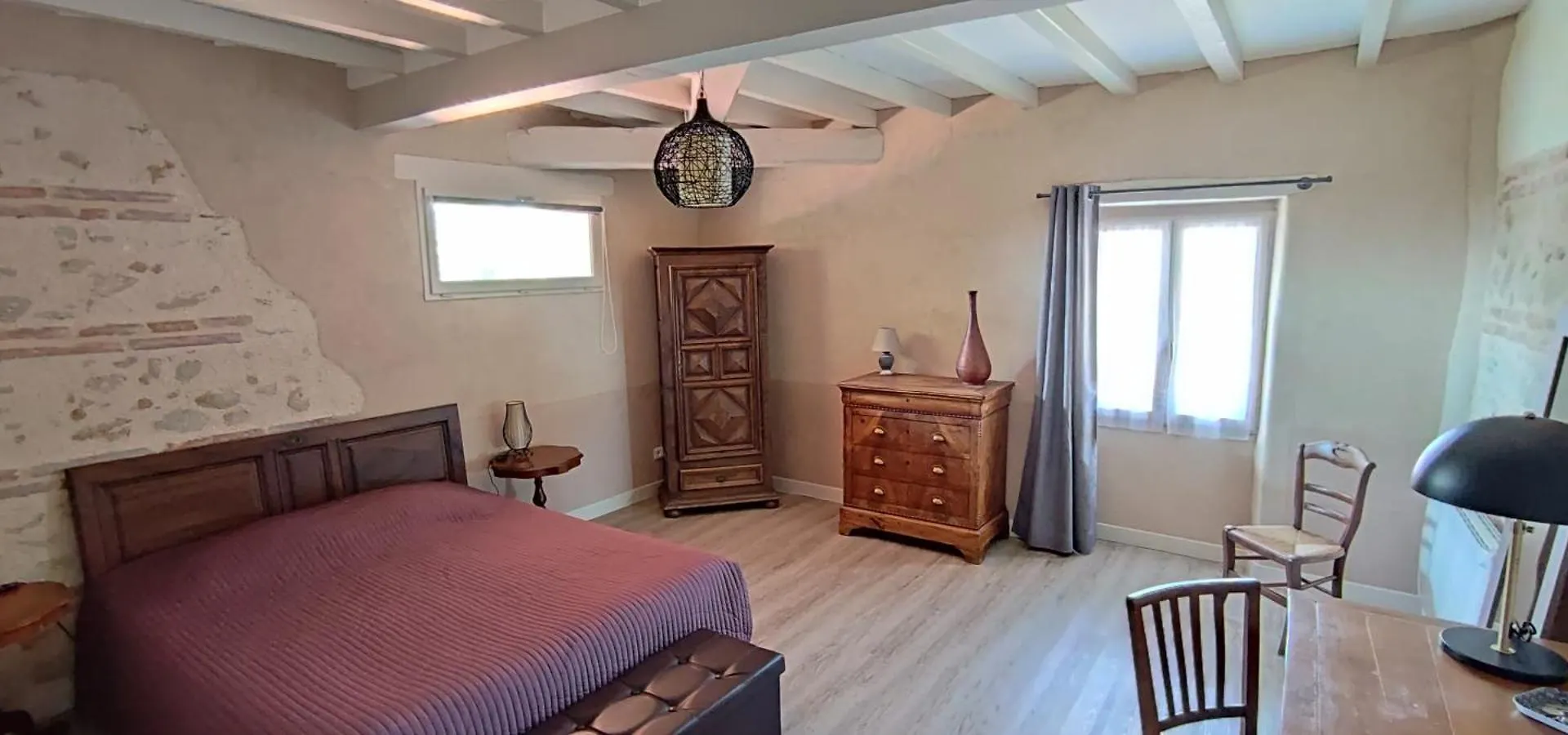 ***  Anes Et Logis Bed & Breakfast Bax France